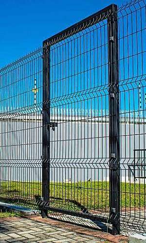 gradil com portăo gradil com portăo